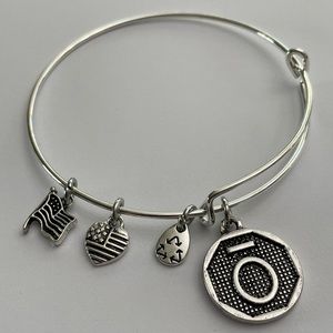 NIP dōTERRA® Ō Bangle Bracelet - Silver